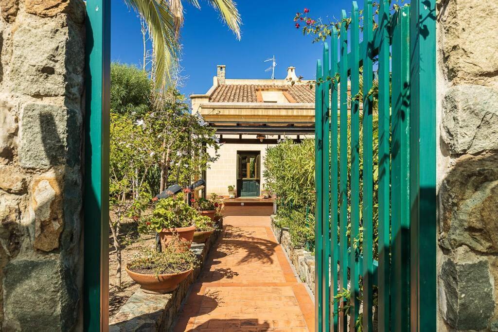 Villa Casa Al Mare Dei 7 Emiri Cefalù Exterior foto